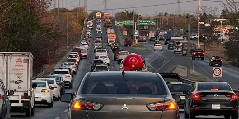 CAOS-VIAL-EN-MERIDA-POR-RETORNO-A-CLASES-4