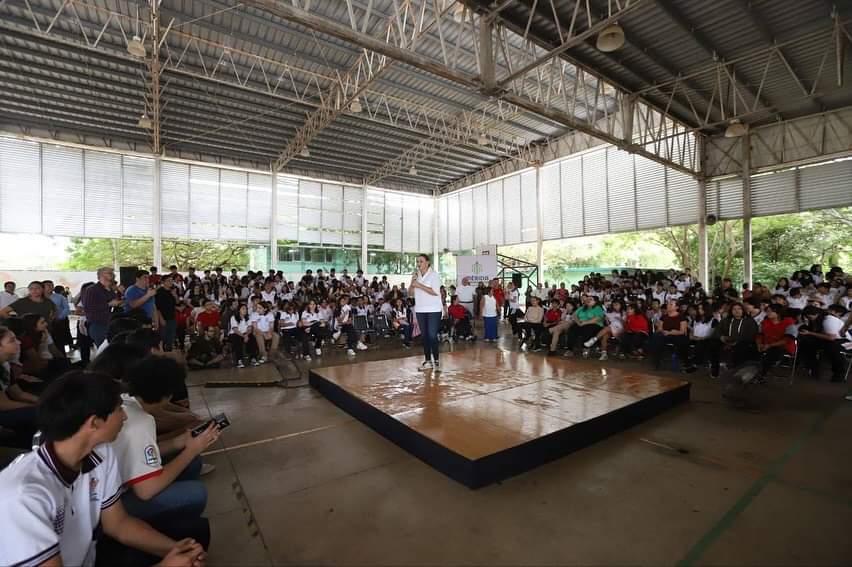 62c79f94-8876-40e0-acb5-f65527de43e6