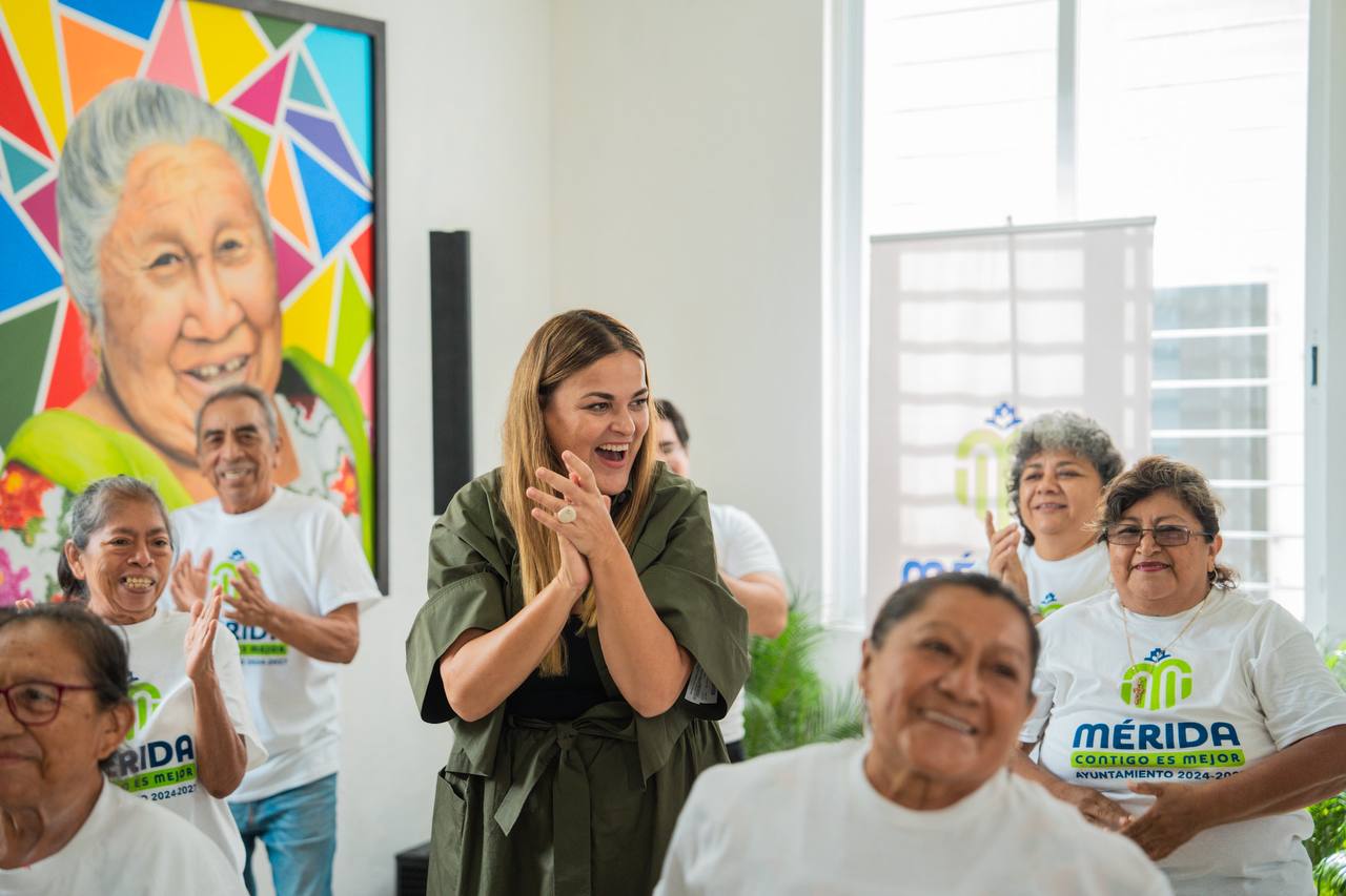 Presenta Cecilia Patrón Mérida Contigo que concentra todos los apoyos a personas mayores o con alguna discapacidad.